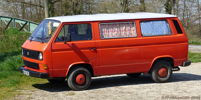 VW Combi Transporter en bordure du canal Ille-et-Rance 07/04/2015-AM