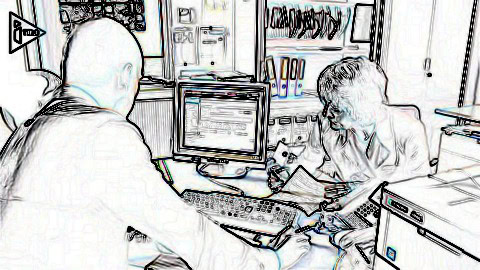 La contrôleuse avec le petit chef... Ça filme, et c'est exceptionnel ! Deux personnes du bureau de contrôle