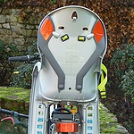 Un jour de gentillesse, une année de méchanceté Siège d'enfant sur vélo de parent, il faut qu'on parle