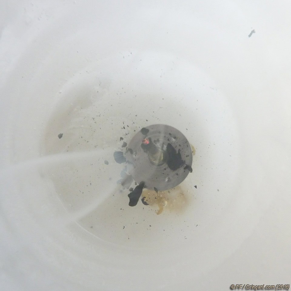 Bougie souflée, volutes de fumée
