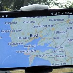 Smartphone GPS en voiture : support ventouse ou support grille d’aération ? Application GPS sur smartphone