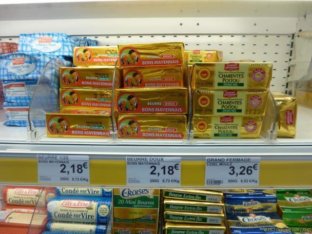 Plaquettes de beurre BONS MAYENNAIS & Grand Fermage "Charentes-Poitou" en supermarché Leclerc - 15/12/2017
