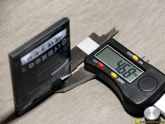 Épaisseur normale de la batterie : 4,68 mm
