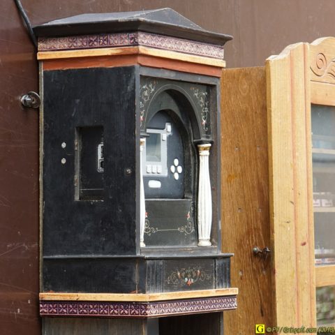 Un téléphone ? Curieuse machine !