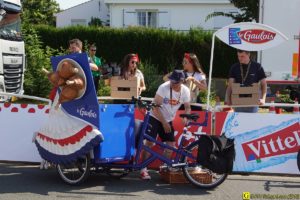 Triporteur “Poulet Le Gaulois” – 3/3