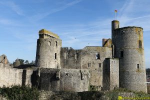 01 – Voir Clisson et avoir des Frissons