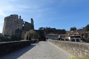 23 – Voir Clisson et avoir des Frissons