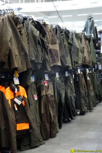 Les vestes/parkas sont... en hauteur !