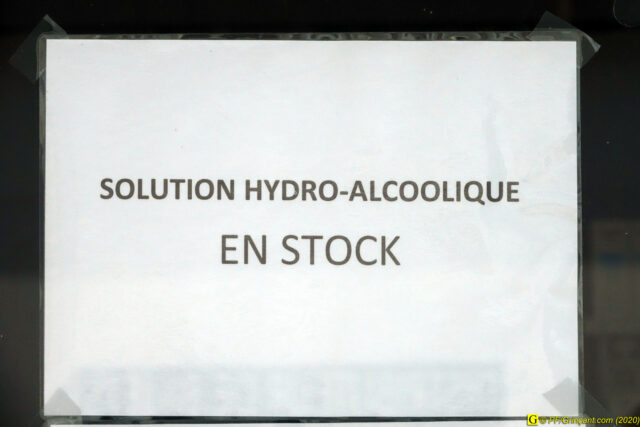 14– Solution hydro-alcoolique en stock