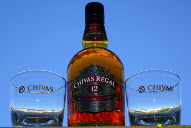Chivas Regal et ses verres (coffret)