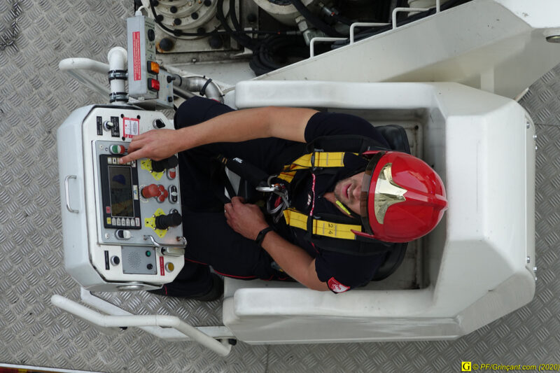 Poste de commande (base)