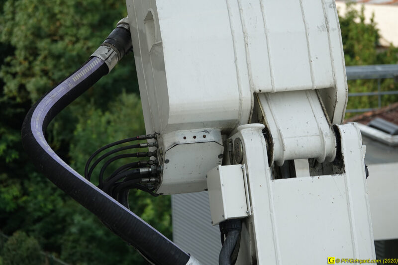 Articulation du bras élévateur