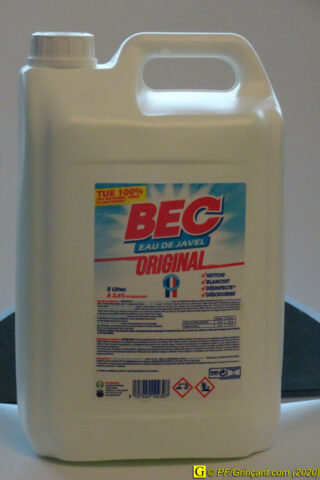 Bidon de 5 litres d'eau de javel