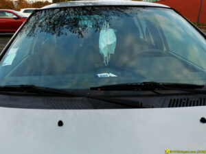 Masque sur rétroviseur intérieur — 1