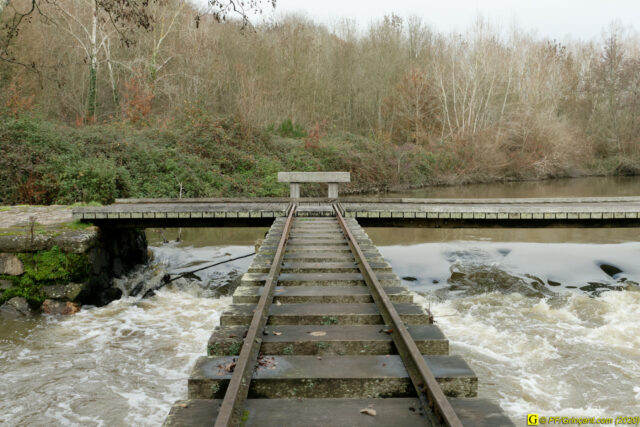 4 – Improbable voie ferrée