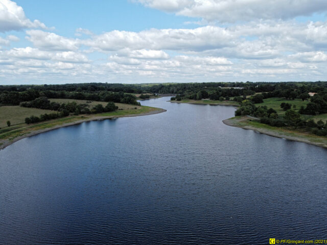 Le lac, vue aérienne