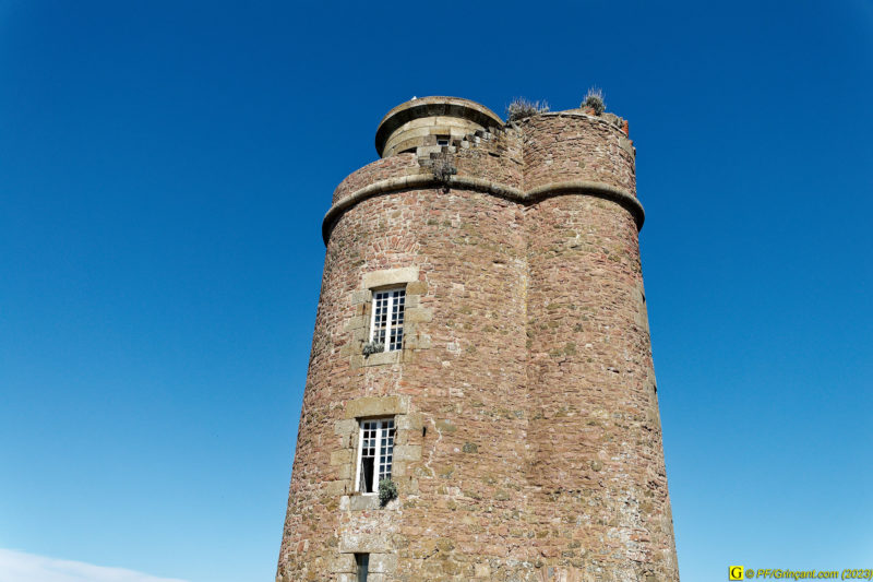 9 – Le vieux « Phare Vauban » (1340)