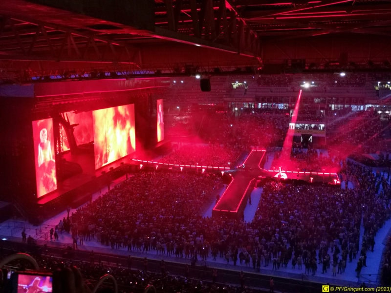 « Nevermore 2023 », Mylène Farmer au stade de La Beaujoire (Nantes), j’y étais !