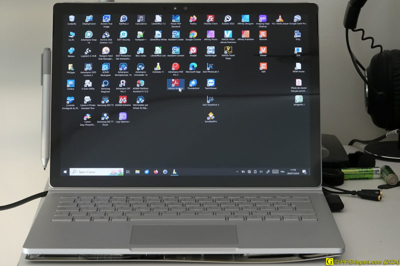 MS Surface Book Gen 1 "gonflé" ouvert