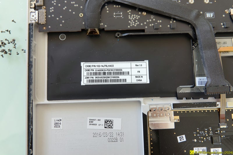 MS Surface Book 1 fabriqué en Chine, le 22/03/2016