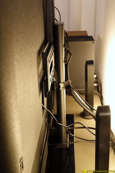 Support/pied VESA réglable en hauteur Support/pied VESA réglable en hauteur