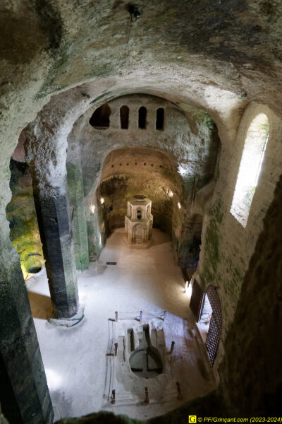 Aubeterre-sur-Dronne — L'église monolithe Saint-Jean