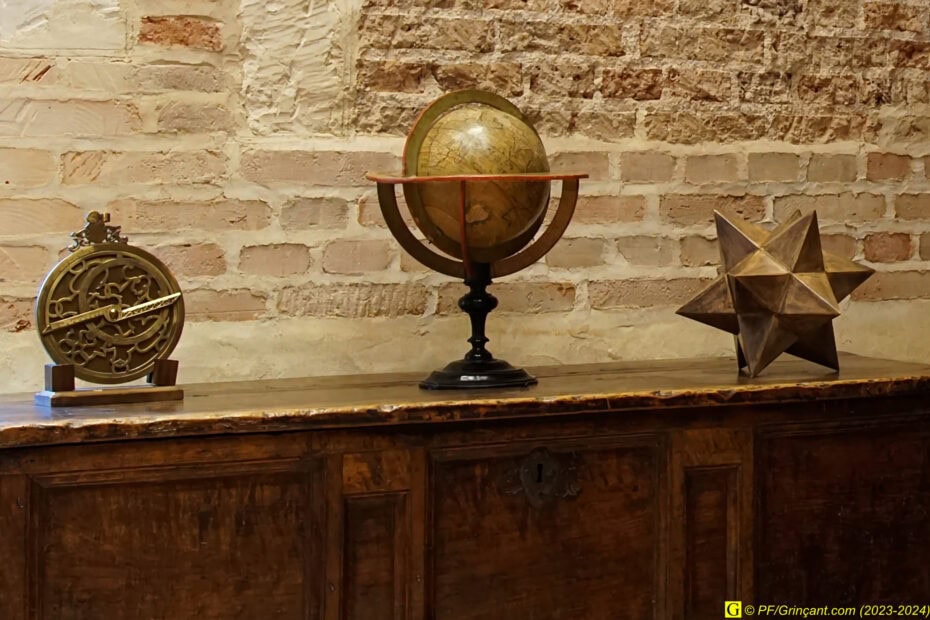 Dans le bureau de Léonard de Vinci, au Clos Lucé (Amboise)