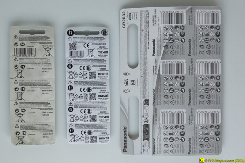 3 blisters de piles bouton/lithium (verso) 3 blisters de piles bouton/lithium (verso)
