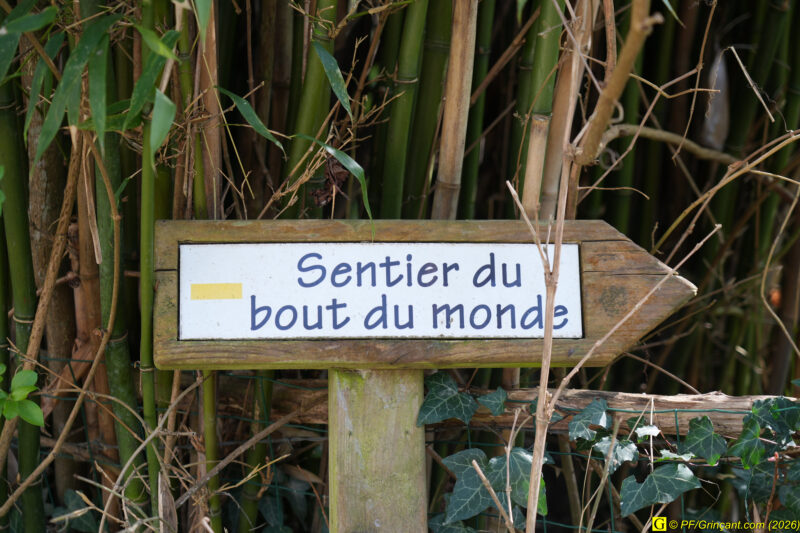 Panneau "Sentier du bout du monde"